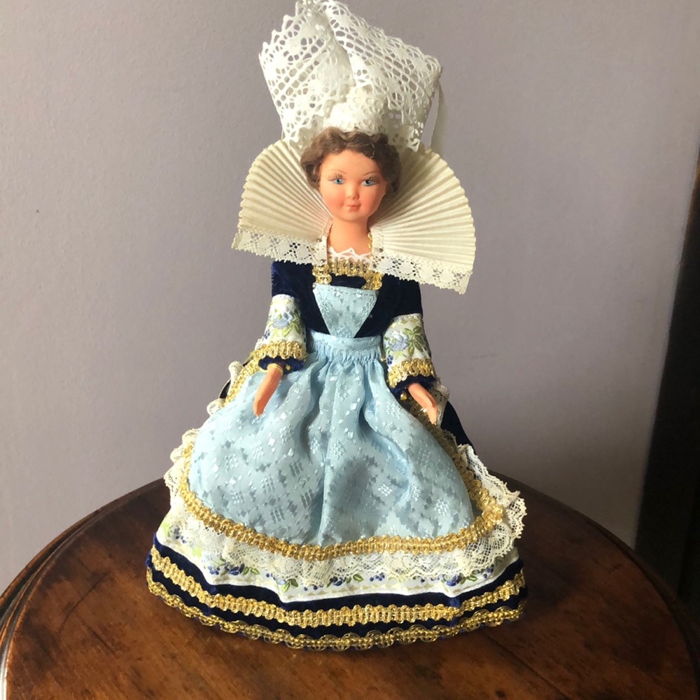 Vintage Le Minor Marie de Pont Aven French doll